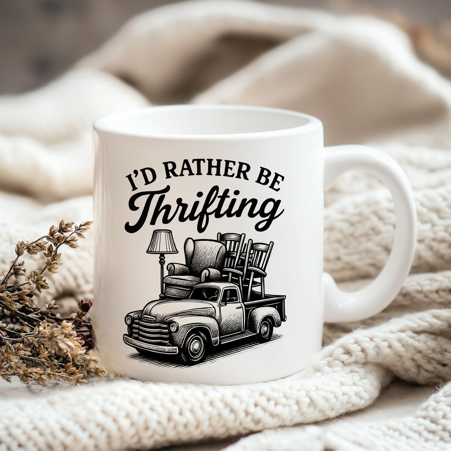 a coffee mug that says i'd rather be thrifting